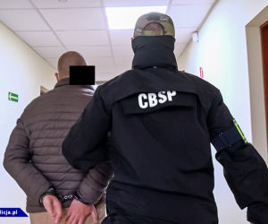 CBŚ aresztowało osoby sprzedające paszporty covidowe osobom niezaszczepionym