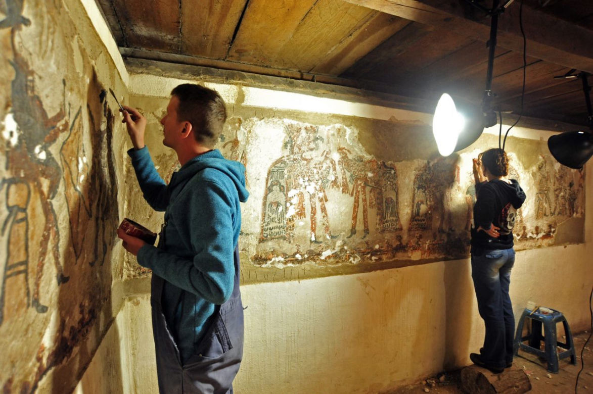 Krakowscy archeolodzy z UJ uratowali malowidła Majów z okresu kolonialnego