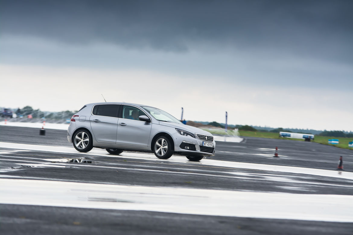 Peugeot 308 FL 1.6 BlueHDI Business Line
