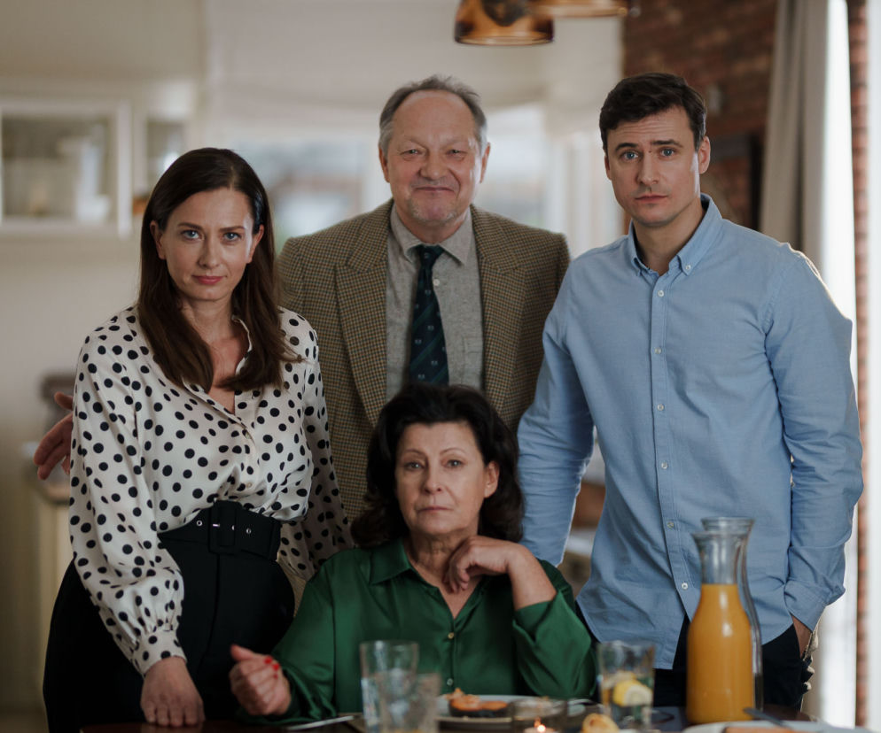 Przyjaciółki 19 sezon. Zuza (Anita Sokołowska), Hubert (Tomasz Dedek), Stefa (Dorota Kolak), Błażej (Mateusz Damięcki)