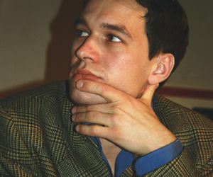 Michał Żebrowski od lat wciela się w Falkowicza w Na dobre i na złe. Już na początku kariery aktorskiej był bożyszczem kobiet [GALERIA]