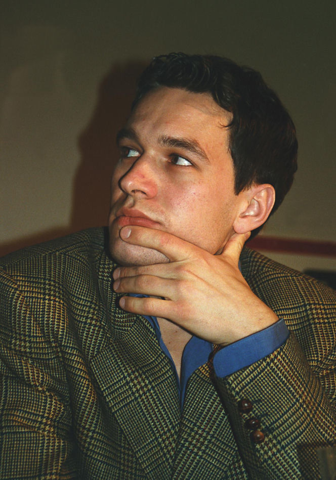 Michał Żebrowski od lat wciela się w Falkowicza w "Na dobre i na złe". Już na początku kariery aktorskiej był bożyszczem kobiet [GALERIA]