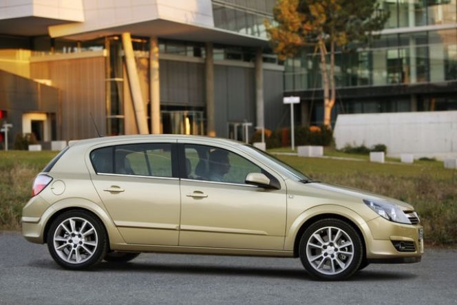 Opel Astra III hatchback