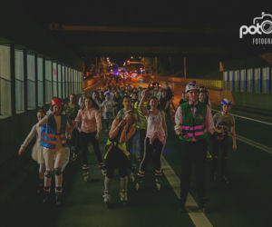 2. Nightskating Białystok. Weselny przejazd na rolkach