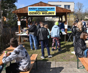 Słodko jest pomagać. Motocyklowy piknik dla Ukrainy w Szczecinie Dąbiu