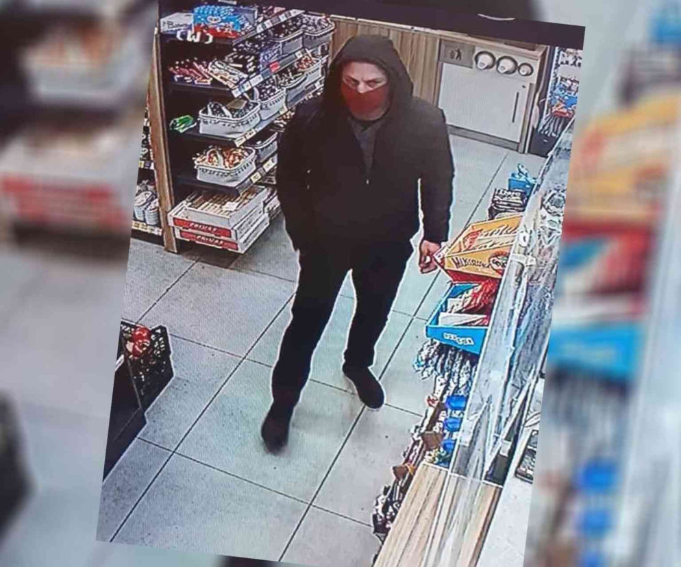 Białystok. Kradzież puszki z pieniędzmi w Lewiatanie