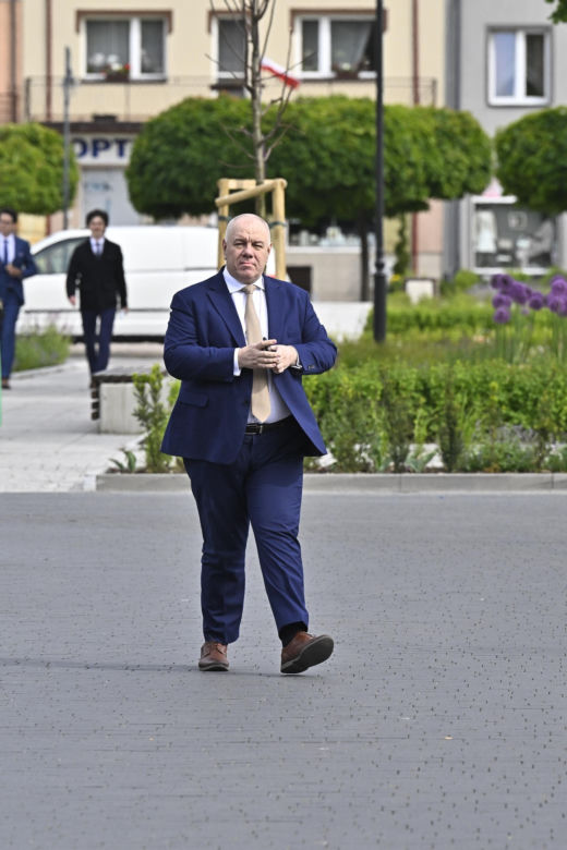 Jacek Sasin wprost nie do poznania! Zgubił już prawie 40 kg w pół roku! Jak to zrobił?