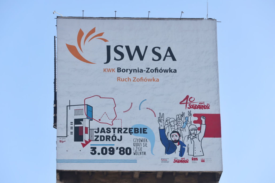 Wstrząs w kopalni Zofiówka. Ratownicy szukają górników