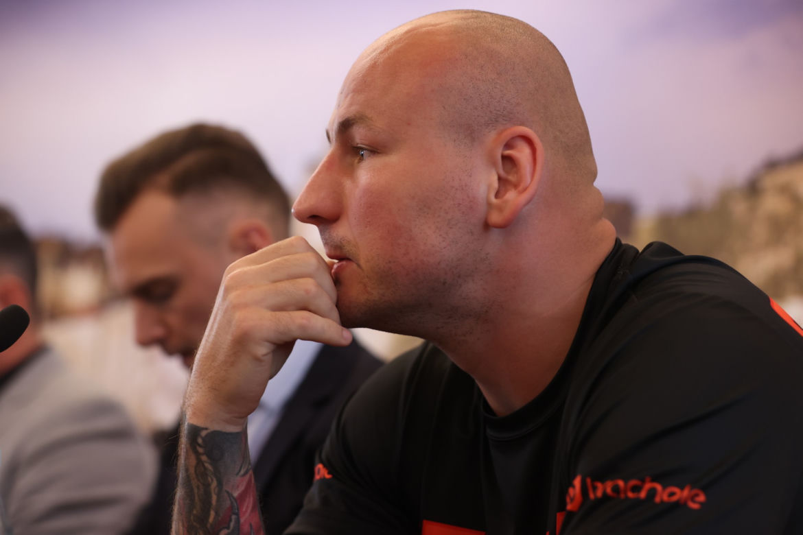 Szpilka - Różański. Gorące face to face!