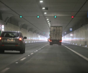 Trzask, prask i tunel otwarty. Kierowcy mogą korzystać już z całej Południowej Obwodnicy Warszawy