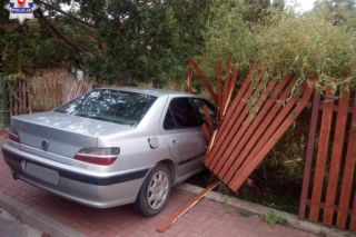 Rozbił auto kilka godzin po zakupie. Wszystko przez dobrze znaną pomyłkę