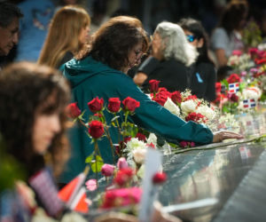 25 lat od koszmaru. Ameryka wspomni ofiary zamachów w cieniu awantur