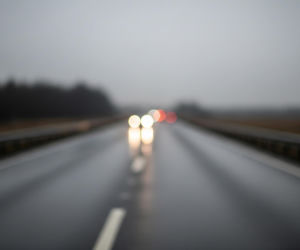 Młody kierowca BMW spowodował karambol na Pomorzu. Czy brawura ma swoją cenę?