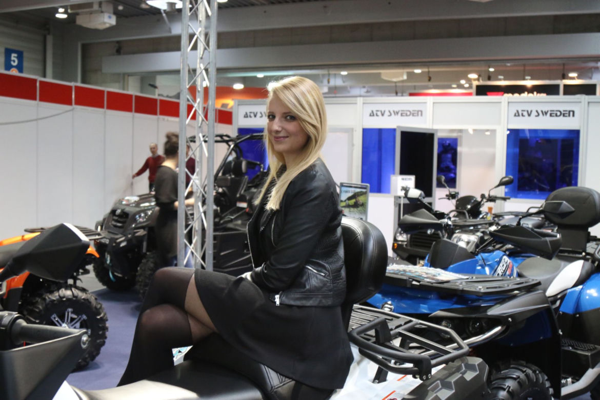 Dziewczyny z Motor Show Poznań 2016