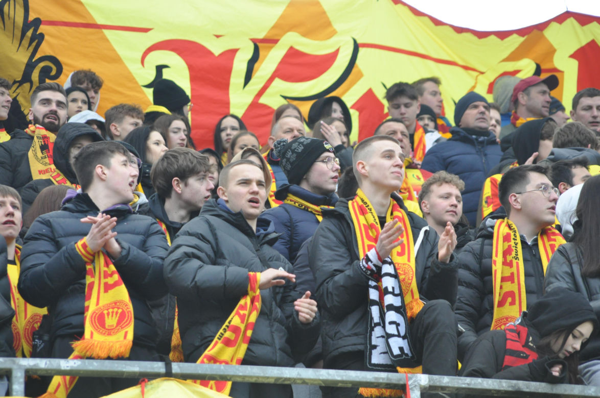 Korona Kielce - Pogoń Szczecin. Zobacz zdjęcia z trybun Suzuki Areny