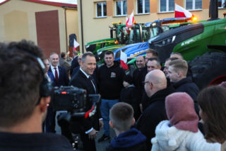 Karol Nawrocki odwiedził Kulesze Kościelne na Podlasiu