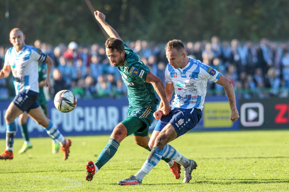 Legia męczyła się do Świtu