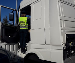 Wzmożone działania ITD na A2. Na 93 skontrolowane pojazdy inspektorzy ujawnili masę nieprawidłowości