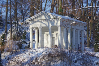 Idealne miejsca na zimowy spacer w Warszawie. Wyglądają jak sceneria Opowieści z Narni