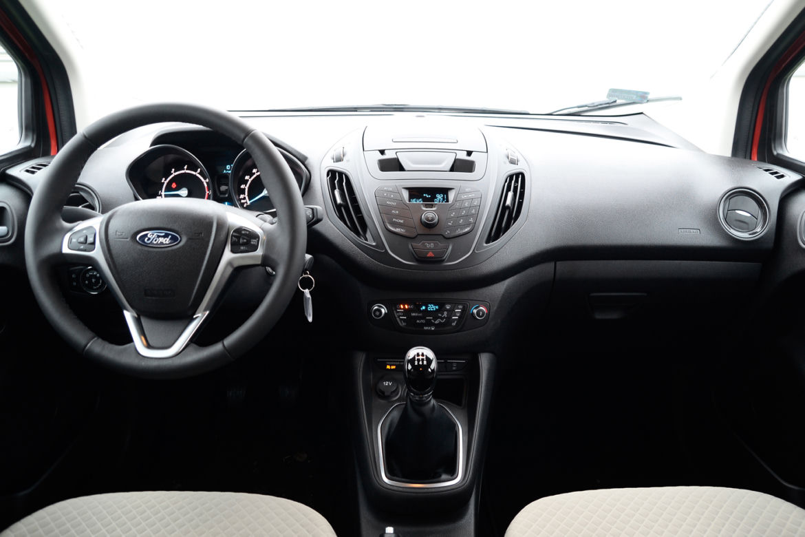 Ford Tourneo Courier 1.0 EcoBoost