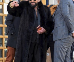 Krzysztof Rutkowski w futrze w sądzie