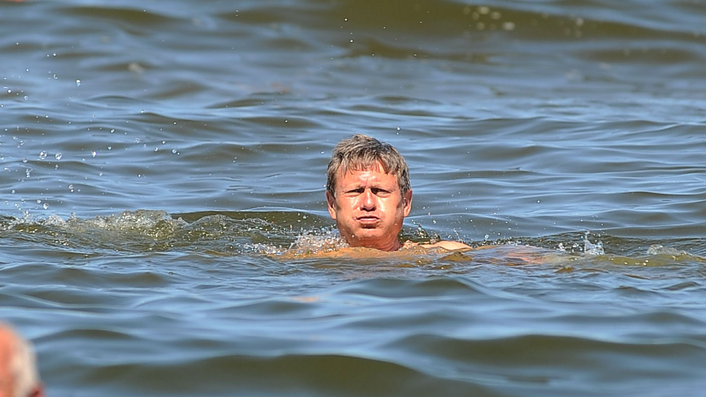 Woli Bałtyk od Hawajów