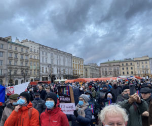 Demonstracja w Krakowie przeciwko Lex TVN