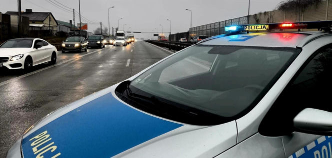 Koszmar na S8: Karambol z udziałem 9 aut. Ranni, w tym dzieci