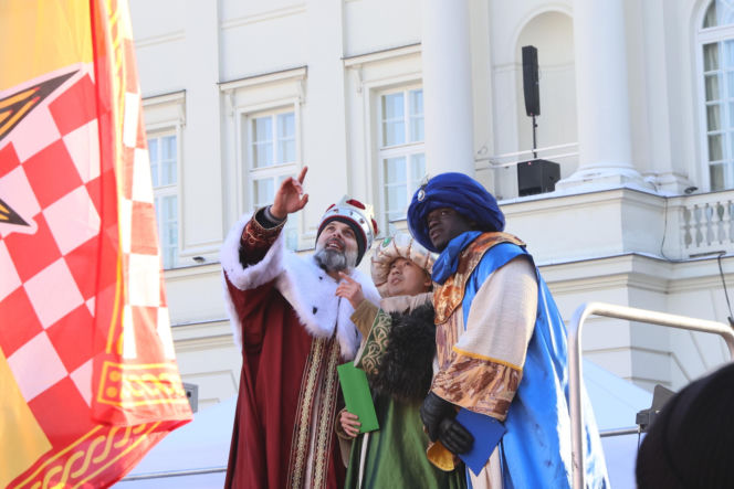Dziś Święto Trzech Króli. Ulicami Warszawy przeszedł orszak