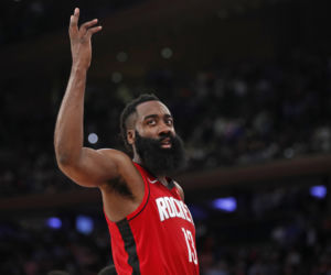  James Harden zostawił napiwek półtora miliona dolarów w barze ze striptizem