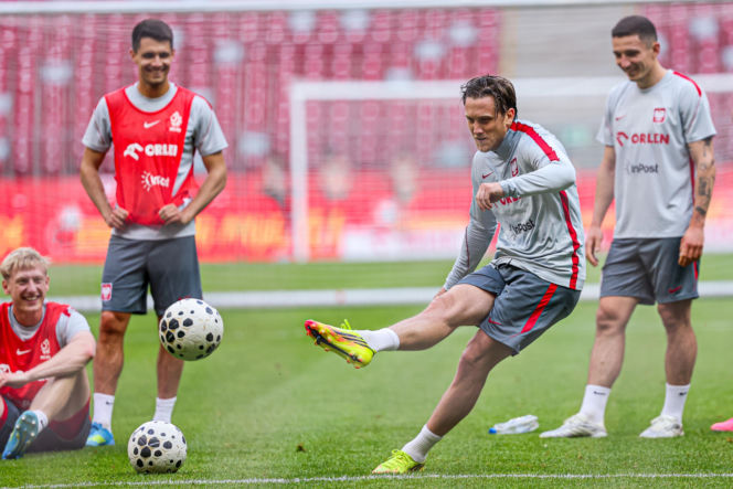 Jan Urban, Emmanuel Olisadebe i kadra