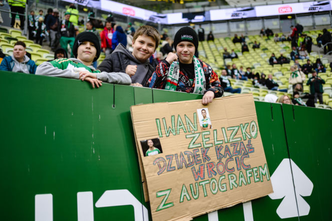 Lechia Gdańsk - Raków Częstochowa; Zdjęcia kibiców z meczu 30. kolejki PKO BP Ekstraklasy