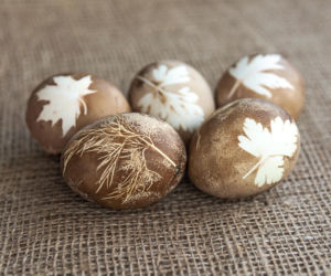 Naturalne barwniki do jajek