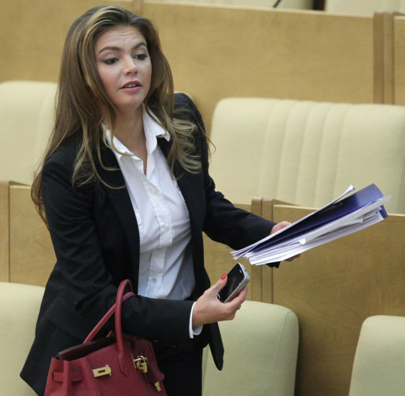 Alina Kbajewa. Kochanka Putina zarabia 60 milionów rocznie! Nowa kariera gimnastyczki