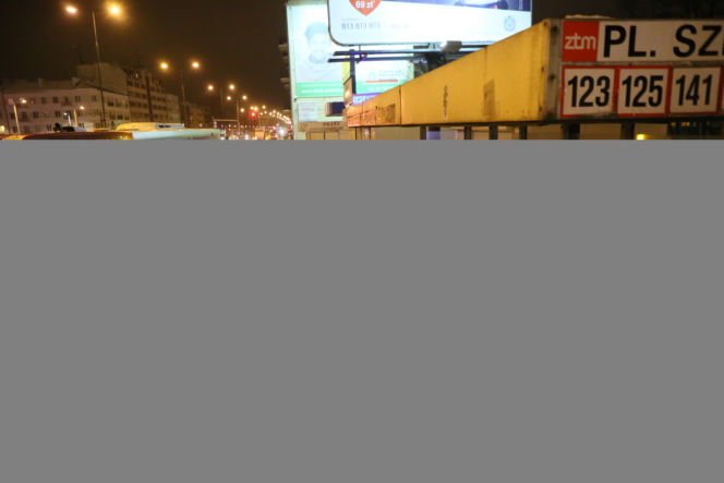 Kierowca wjechał w przystanek Warszawa
