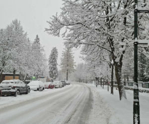 W Tatrach drugi stopień zagrożenia lawinowego. Warunki są bardzo trudne