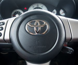 Toyota FJ Cruiser 4.0 V6 z instalacją CNG
