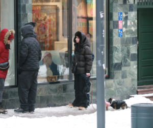 Marta Kaczyńska z synem na spacerze