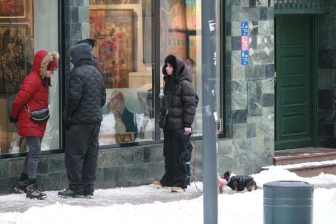 Marta Kaczyńska z synem na spacerze