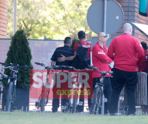 Wojciech Szczęsny z papierosem w ustach przed meczem Polska - Hiszpania