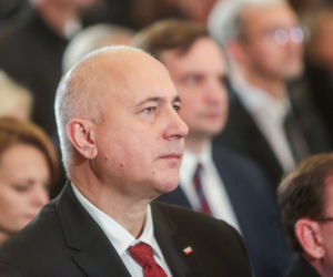 Kumple Suskiego zarabiają krocie jako europosłowie, a on mówi brukselski okupant