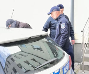 Dzielnicowy st. asp. Bartłomiej Pipka to prawdziwy rekordzista w zatrzymywaniu osób ukrywających się przed wymiarem sprawiedliwości