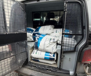 Rozbita szajka włamywaczy – zdjęcia z akcji i przeszukań w Dąbowie Tarnowskiej