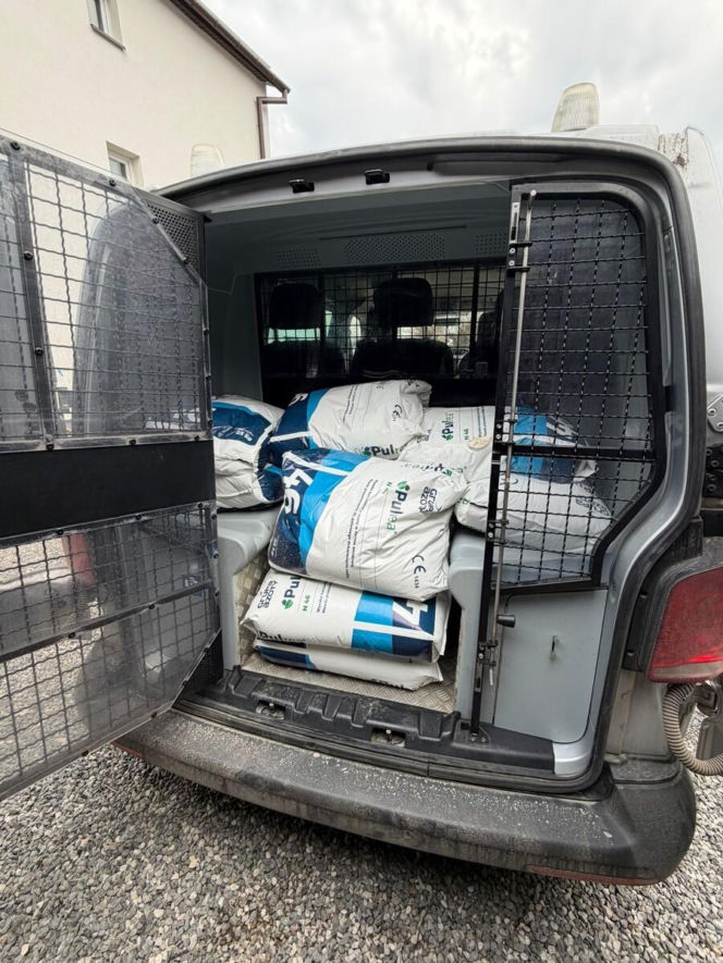 Rozbita szajka włamywaczy – zdjęcia z akcji i przeszukań w Dąbowie Tarnowskiej