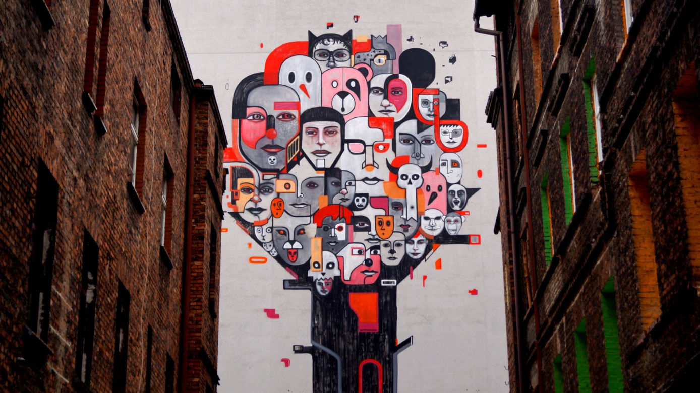 Mural na 3 Maja 28 (w bramie)