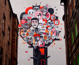 Mural na 3 Maja 28 (w bramie)