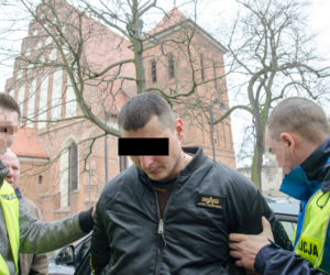 Naćpany oblał benzyną żonę i podpalił