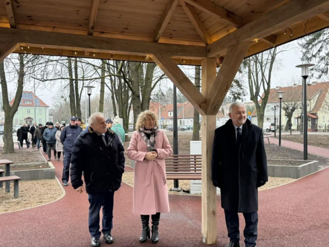 Plac Dworcowy w Pasłęku już gotowy