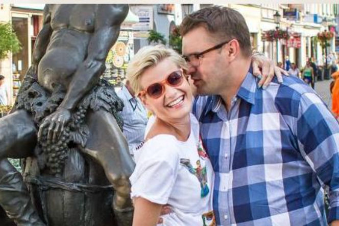 RODZINKA.pl, odc. 64. Natalia (Małgorzata Socha), Ludwik (Tomasz Karolak) na wakacjach