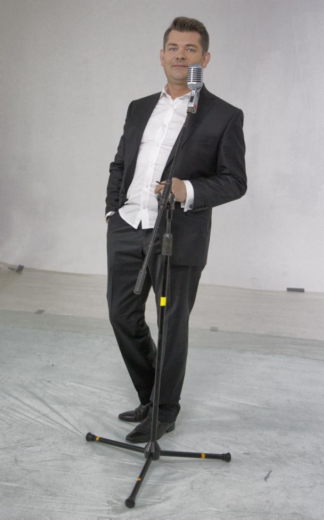 ZENON MARTYNIUK